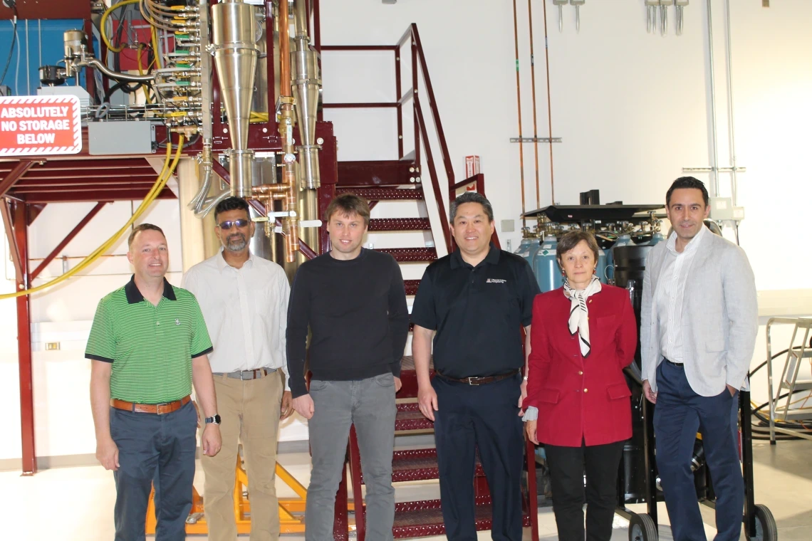 The Mach-X research team made up of University of Arizona College of Engineering engineers.